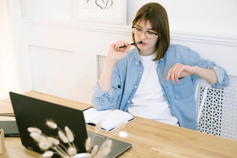 Always On, Never Thinking: How Constant Connectivity Is Quietly Stealing Your Creative Depth